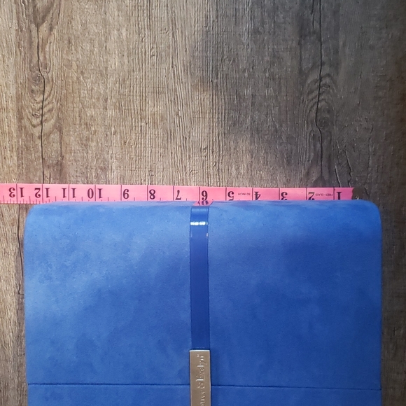 Crabtree & Evelyn Case - Picture 5 of 6